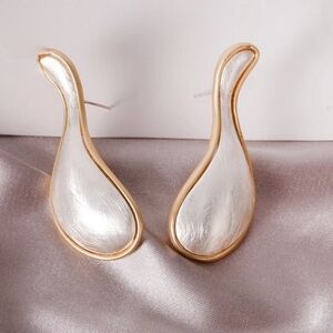 Fashion Jewelry Striking Geometric Gold Tear Drop Earrings